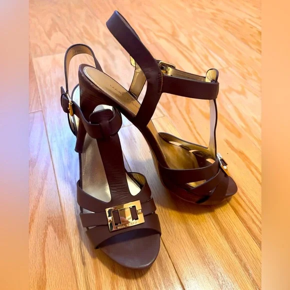 Marc Fisher Leather T-Strap Adj Buckle Platform Heels Brown 9M MFVARIKA2 - Picture 1 of 6